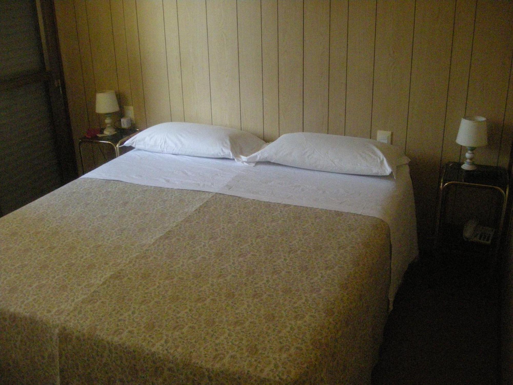 Albergo Nyers Perugia Ruang foto