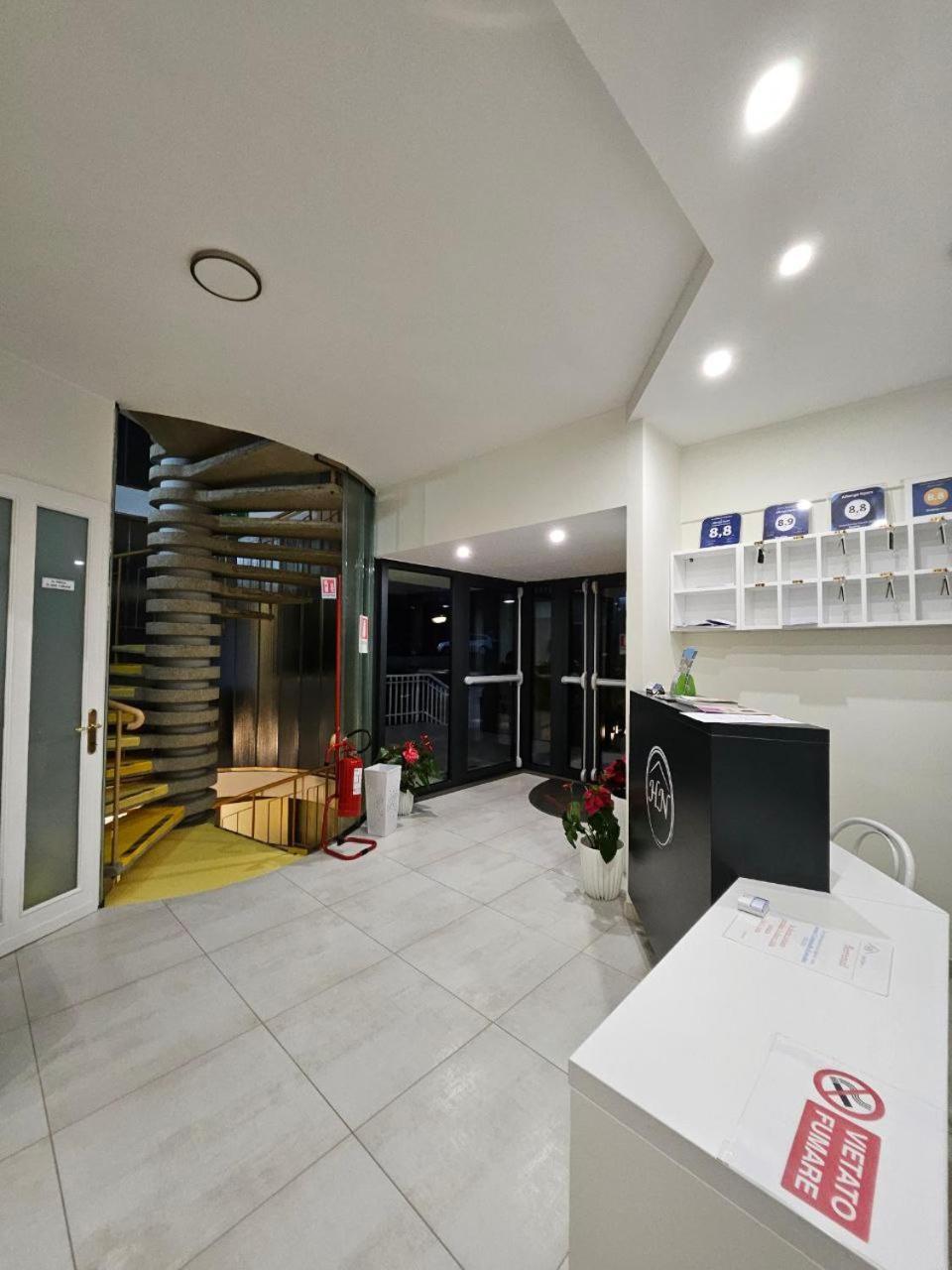 Albergo Nyers Perugia Bagian luar foto
