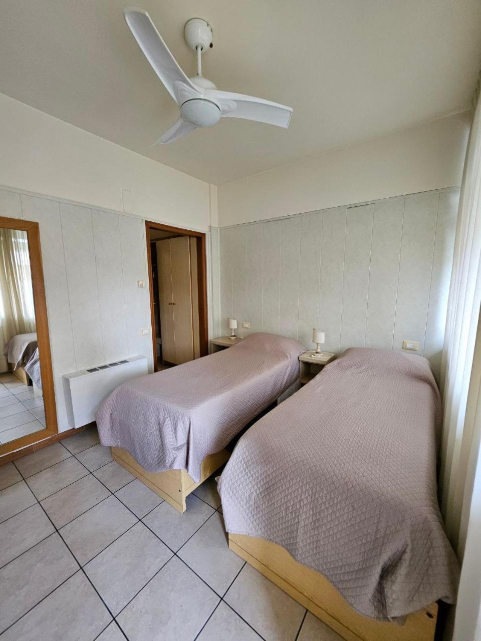 Albergo Nyers Perugia Bagian luar foto