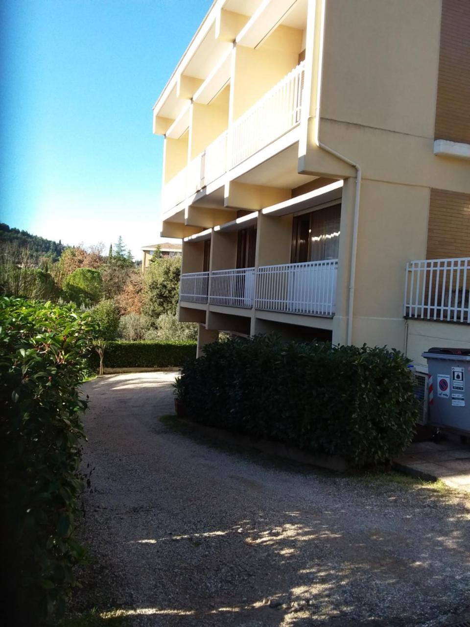 Albergo Nyers Perugia Bagian luar foto